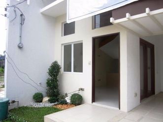 4 Bedroom 3 storey town house and lot for Rent in angeles city02
