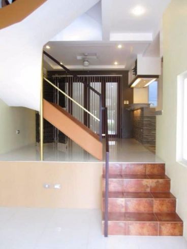 4 Bedroom 3 storey town house and lot for Rent in angeles city04