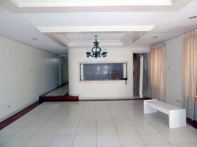 "Modern 4 Bedroom House and Lot for Rent in San Lorenzo Village, Makati"04