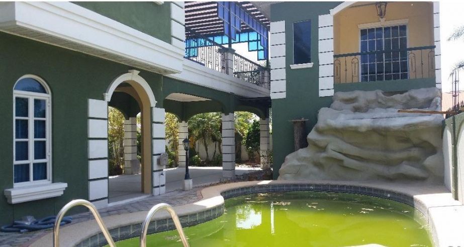 6 Bedroom Huge House For Rent in a Magnificent Estate in Friendship (F03
