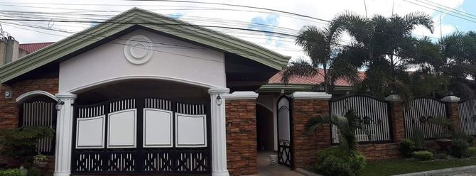 This 4 Bedroom Bungalow House for Rent near Clark Freeport Zone02