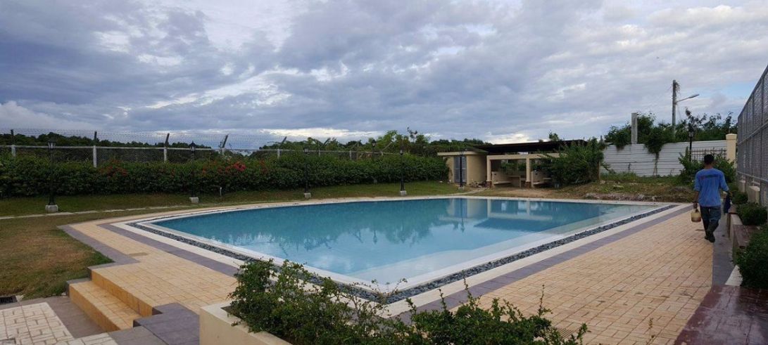 For Rent 4-bedroom corner house in Ajoya03