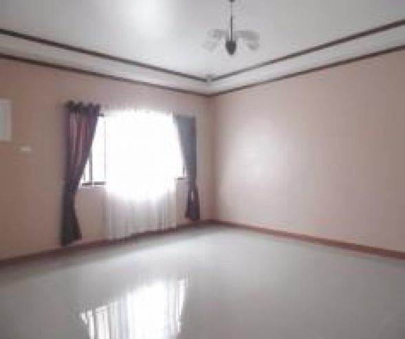 Spacious Bungalow House for rent in an exclusive Subdivision in Friend03