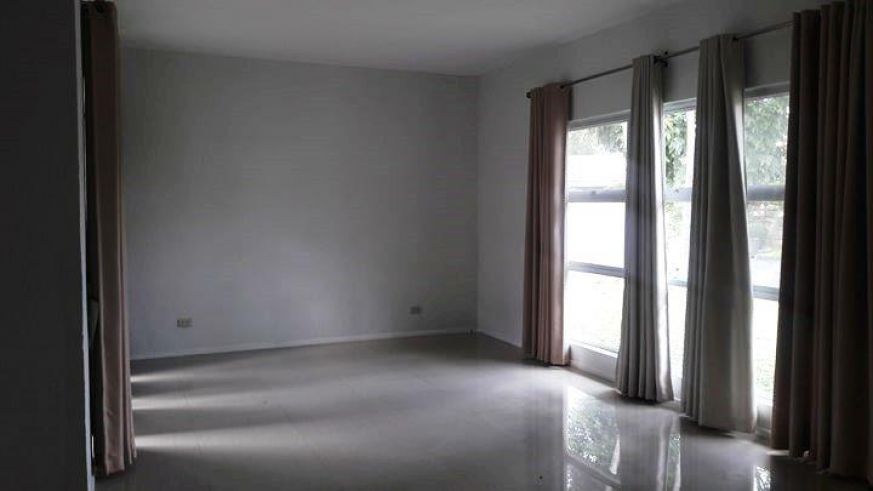 4 bedroom bungalow house and lot for rent04