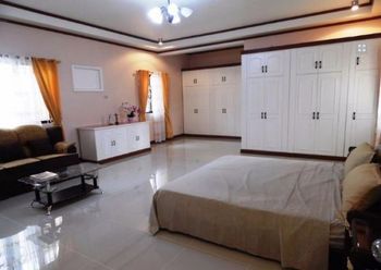 Spacious Bungalow House in Friendship for rent @ 35k02