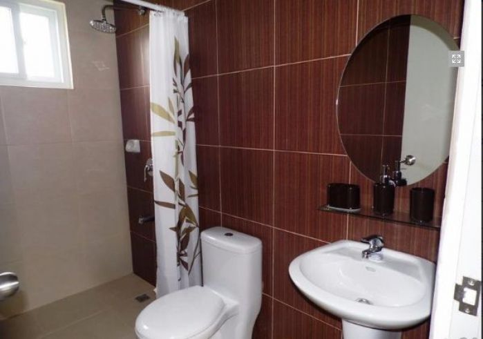 Bungalow House with 3 Bedrooms for rent - 25K05