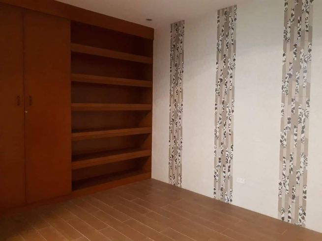 Spacious Modern House and Lot With 4 Bedrooms Unfurnished For Rent04
