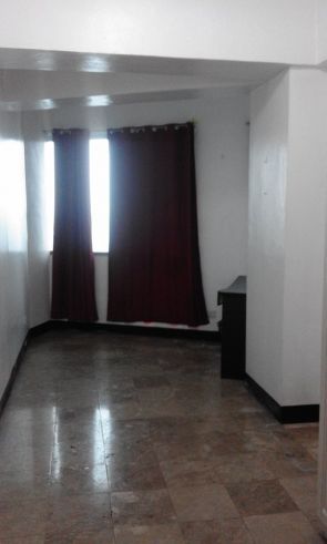 2 Bedroom Unit for Rent in Malate Manila04