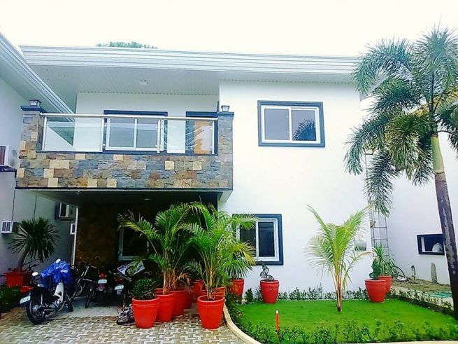 Fully Furnished with 3 Bedroom House and Lot for Rent in Angeles City01