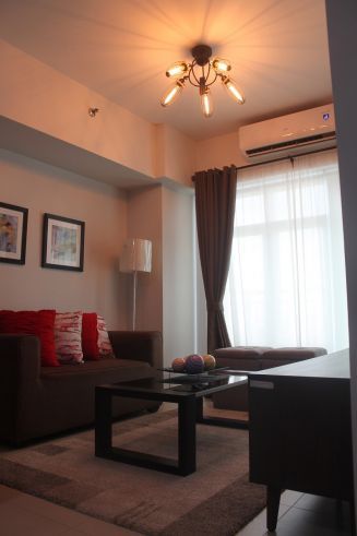 "Fully Furnished 2-Bedroom Unit, Red Oak, Two Serendra BGC FOR RENT"03