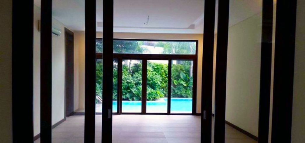 "Large 5 Bedroom House and Lot for Rent in Dasmarinas Village, Makati C"03
