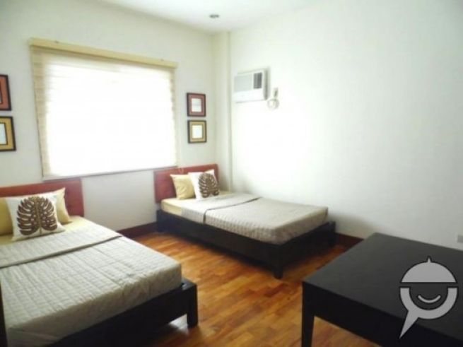 Semi-Furnished with 3 Bedroom House for Rent in Balibago Angeles City03