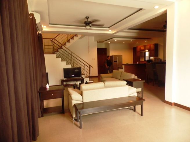 House &amp; Lot Fully Furnished with 4 Bedroom for Rent P75K03