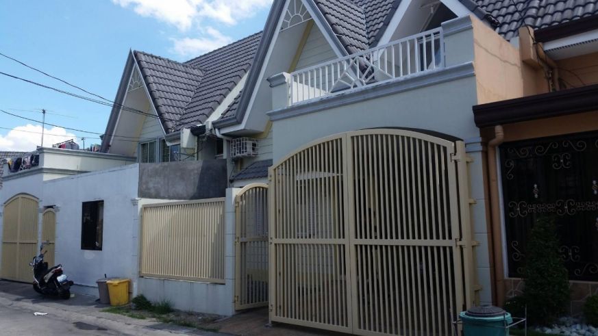3 Bedroom Semi Furnished House and Lot for Rent01