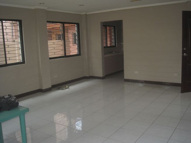 FOR RENT 4BR SPACIOUS HOUSE IN APAS LAHUG CEBU CITY03