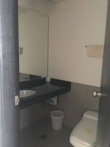 "The Residences at Greenbelt - 1 bedroom for Rent in Paseo de Roxas, Ma"04