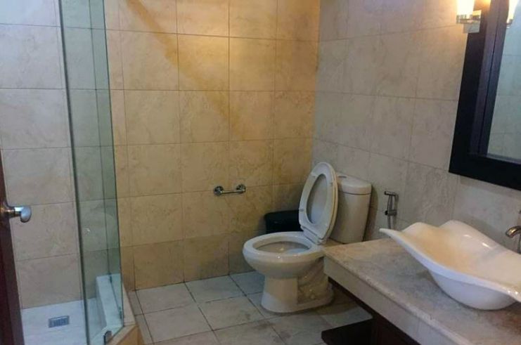 "Lavishly 3 Bedroom House and Lot for Rent in San Lorenzo Village, Maka"03