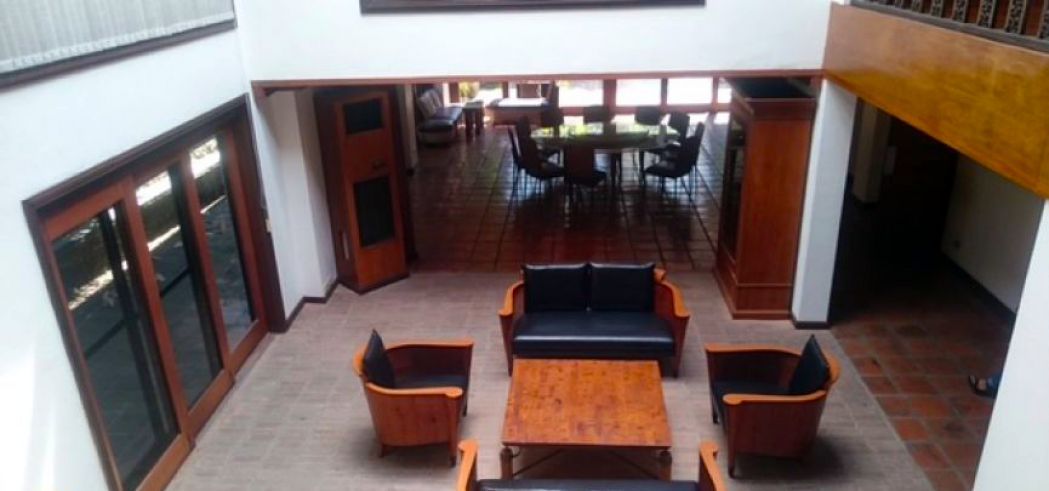 "Spacious 3 Bedroom House and Lot for Rent in San Lorenzo Village, Maka"03