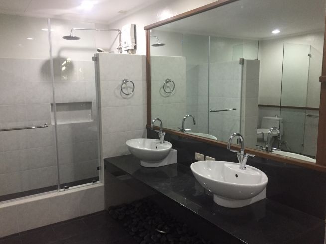 "5 Bedroom House for Rent in Dasmarinas Village, Makati City"03