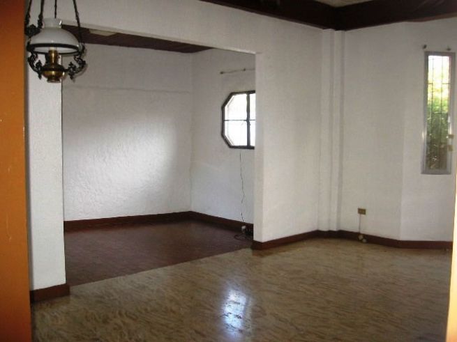 "4-Bedroom House for Rent in Banilad, Cebu City, Unfurnished"04