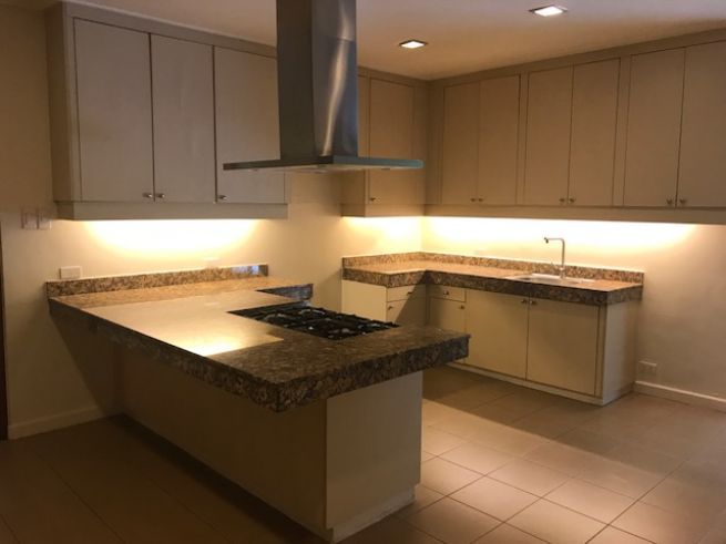 "4 Bedroom House for Rent in Urdaneta Village, Makati City"04