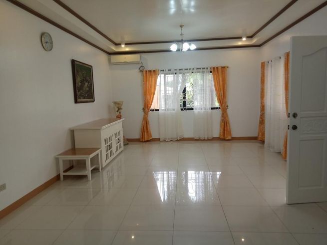 Unfurnished Bungalow House With 3 Bedrooms For Rent Near Clark Angeles04