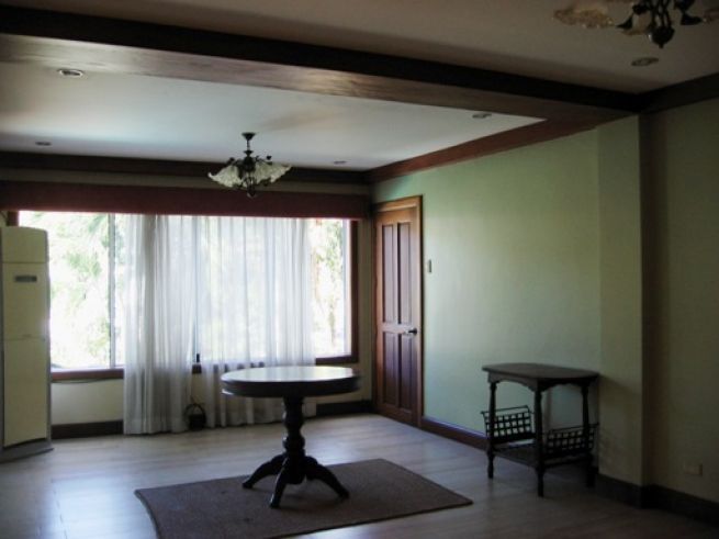 Large House for Rent with Swimming Pool in Banilad Cebu City03