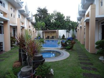 Two Storey Apartment Fully Furnished For Rent In Angeles City02