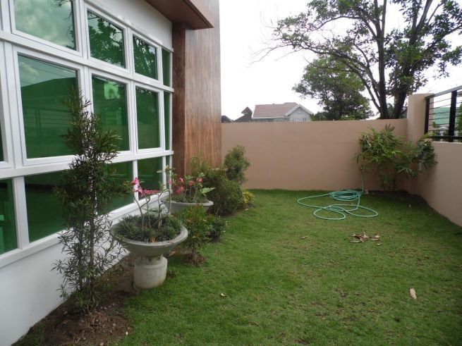4 Bedroom Unfurnished House and Lot for Rent04