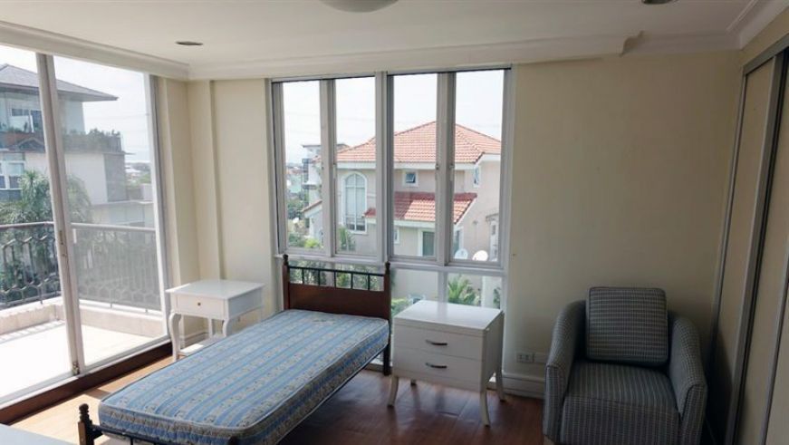 3 Bedroom House for Rent/Lease in Mckinley Hill Village Taguig (All Di03