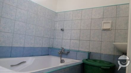 2 Bedroom House with Garage &amp; Window &amp; Door Screens02