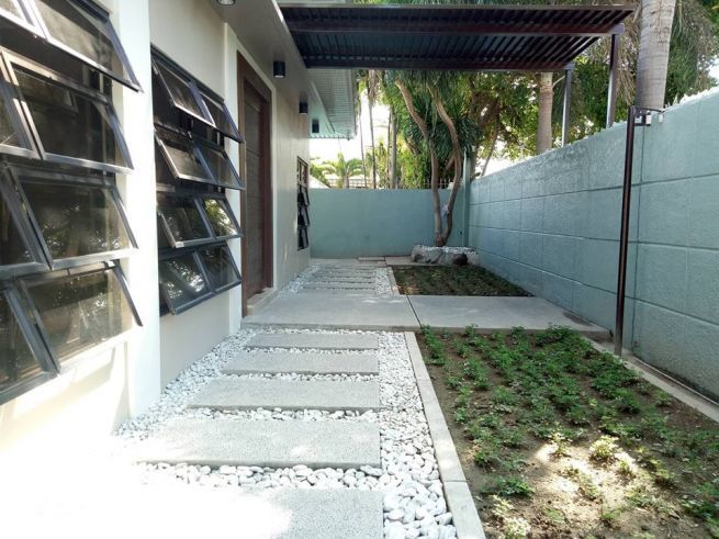 House and lot for rent with Huge Swimming pool in Friendship - 120K03