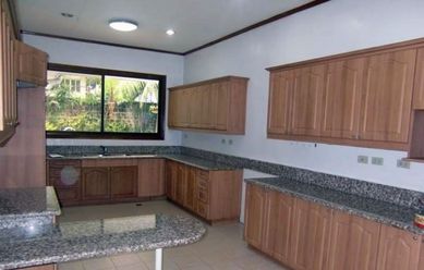 "Modern and Sophisticated House for Rent in Urdaneta Village, Makati Ci"02