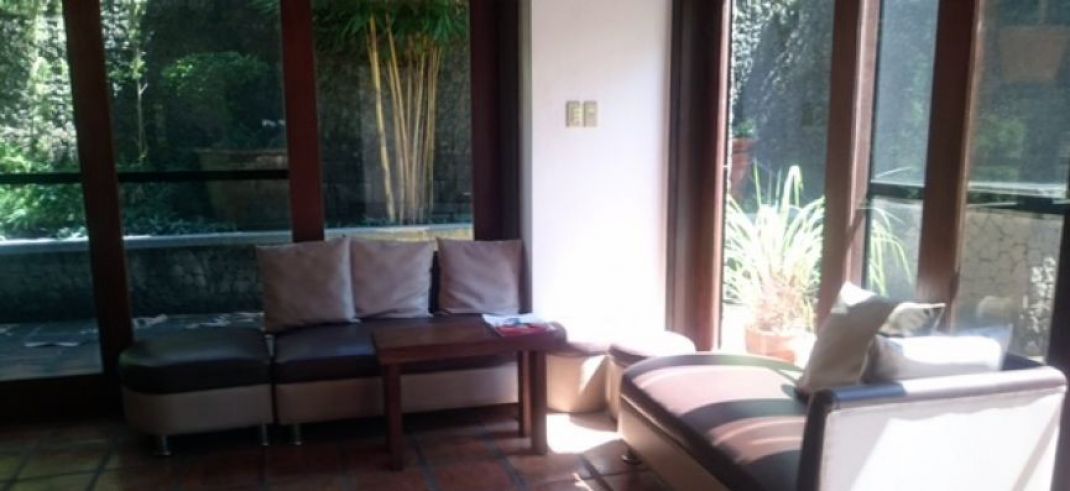 "Exclusive 3 Bedroom House and Lot for Rent in San Lorenzo Village, Mak"03