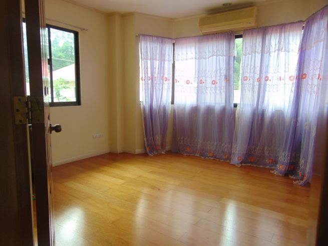 Talamban House for Rent 4 Bedrooms Lot 300 Square Meters03