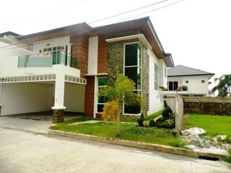 2 Storey House &amp; Lot W/Pool For Rent In Hensonville Angeles City02