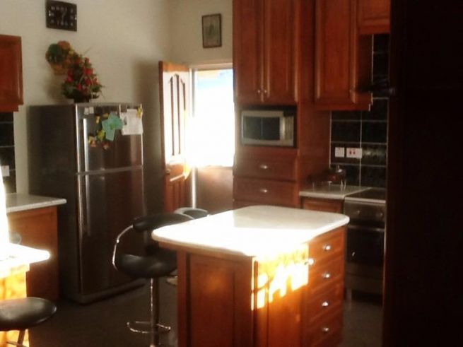 4 Bedroom Semi Furnished House with pool03