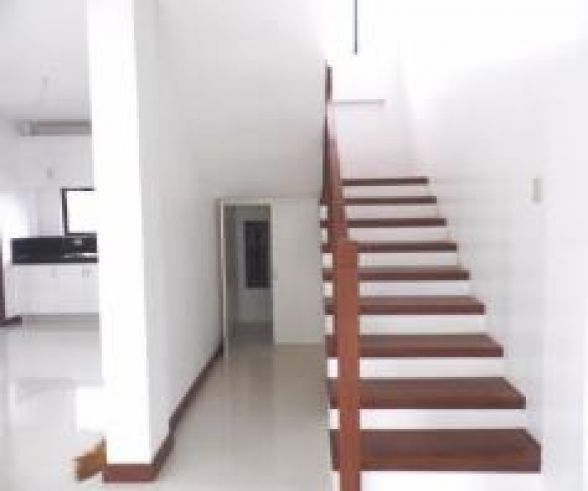 House and lot with Swimming pool for rent in Hensonville - 80K04