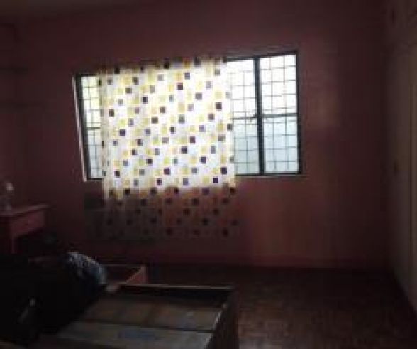 3 Bedroom House with big yard in Angeles City04