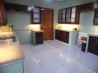 3 Bedroom Semi Furnished House in Balibago02