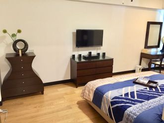 2 Bedroom For Rent in One Serendra - BGC02