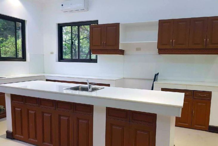 "Beautiful 6 Bedroom House and Lot for Rent in Forbes Park, Makati City"04