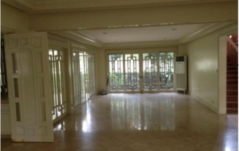"Stylish 3 Bedroom House and Lot for Rent in San Lorenzo Village, Makat"03