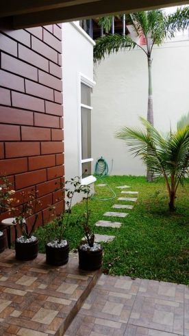 "House and Lot , for rent"03