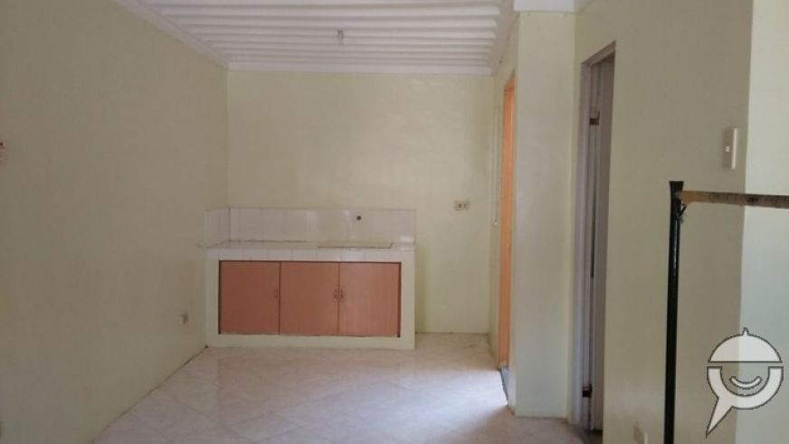 "2 Bedroom Unfurnish Townhouse for rentin Lapu-Lapu City,Cebu"03