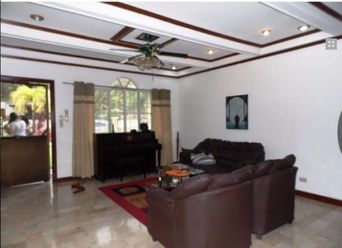 "Bungalow House with Spacious yard for rent in Angeles City, Pampanga"02