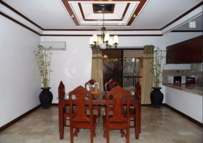 "Bungalow House with Spacious yard for rent in Angeles City, Pampanga"03