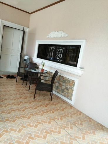 Angelic Bungalow House and Lot With 3 Bedrooms Furnished For Rent Near04