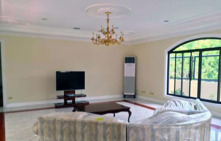"Large 3 Bedroom House and Lot for Rent in Forbes Park, Makati City"03