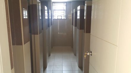 Lady Bedspacer for rent De la Salle Taft02